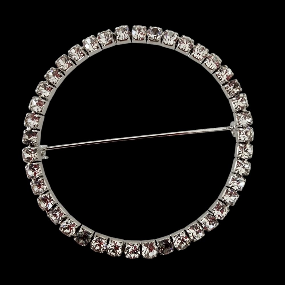 Vintage Brooch Pin Rhinestone circle brooch silver tone